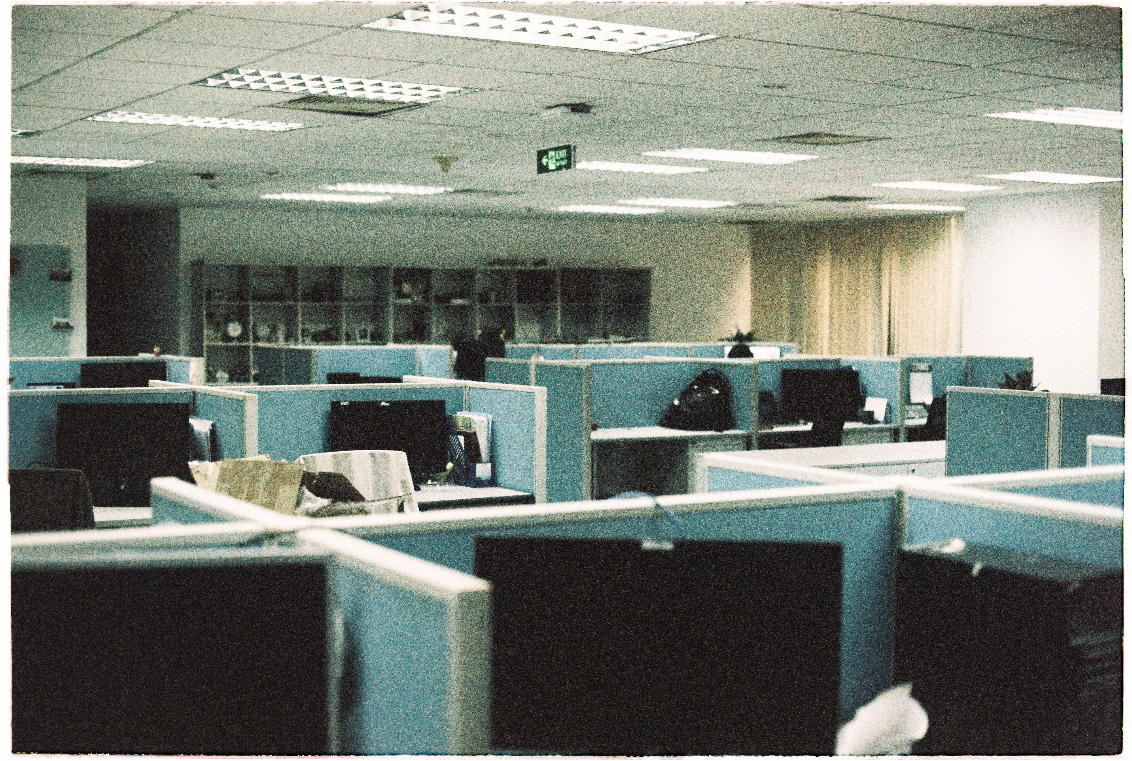 How to Handle a Toxic News Director: A Guide for TV Journalists