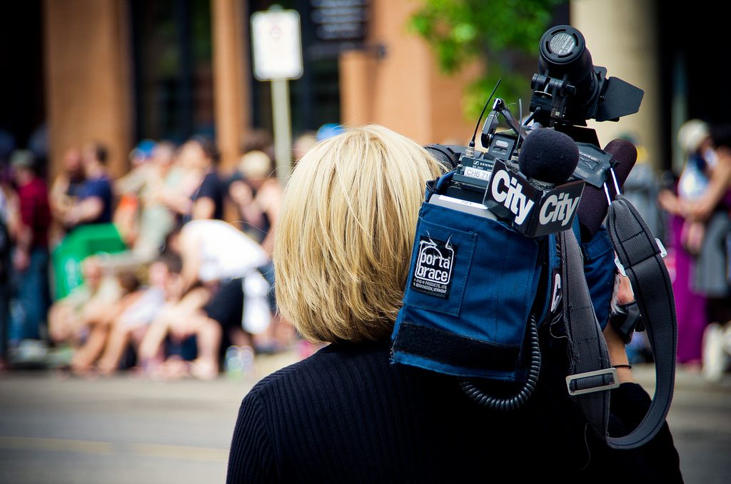 Multimedia Journalism Practical News Stations Taking Advantage